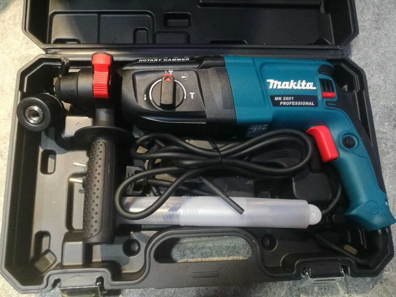 Перфоратор pro. Makita mk2601.