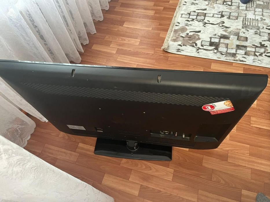 Телевизор LG с приставкой MI