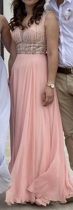 Официална рокля