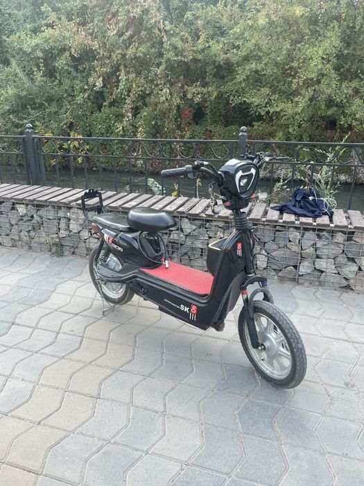 Скутер ск8