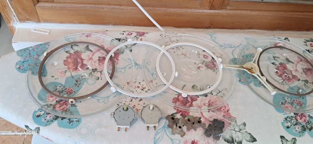 Farfuri microunde cu accesori