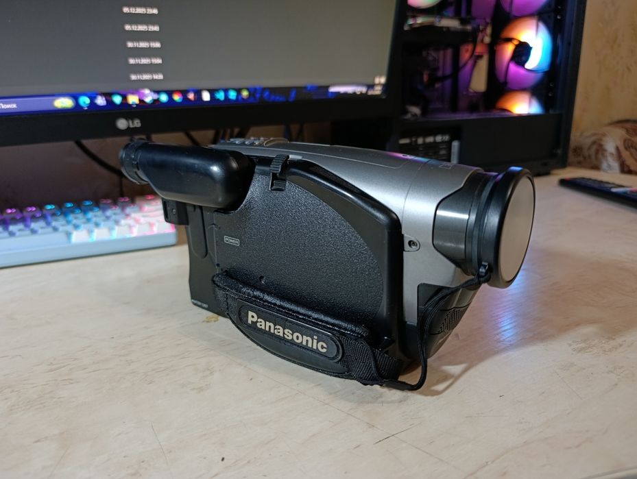 Кассетная видеокамера Panasonic rx7