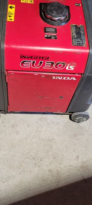 Generator honda 30 is la cheie