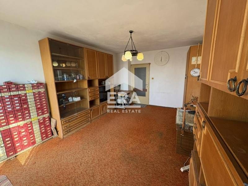 ЕКСКЛУЗИВНО! Четиристаен апартамент за продажба, кв. Владиславово, Вар