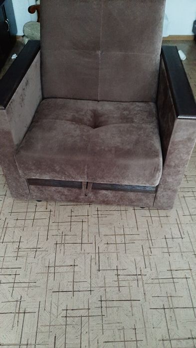 Продам кресло раскладное, с банкеткой, можно по отдельно 35 000 тнг