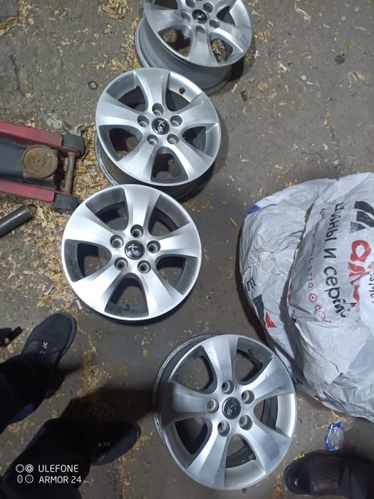 Продам диски на 15 Киа к 5