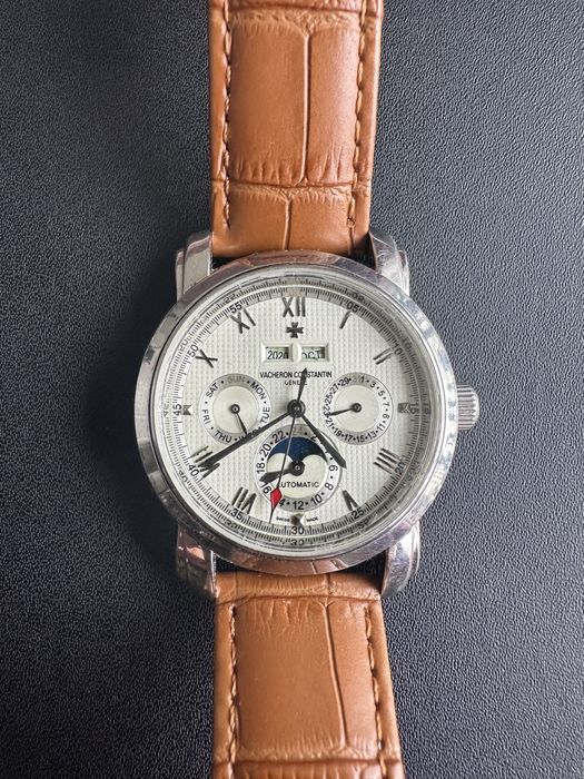Наручные часы Vacheron Constantin.
