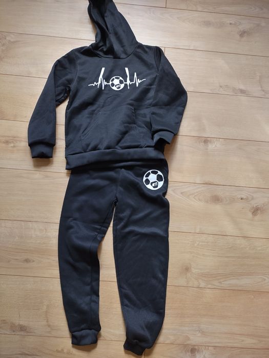 Детски спортен екип, размер 140