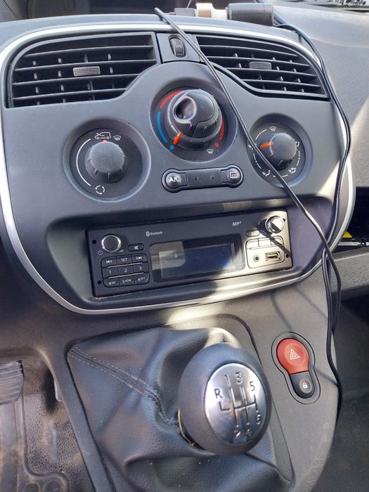 Vând Renault kangoo express grande volum maxim 1,5 dci E 6 110cp