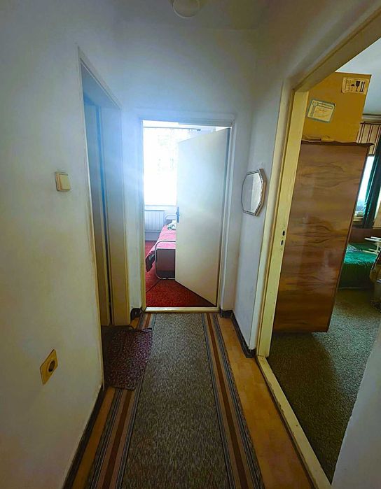 Продава се Тристаен апартамент в Разград, Център - 86 кв.м за 1050 €/кв.м - Снимка #1