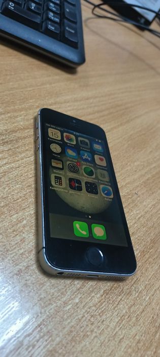 Продам iphone 5s