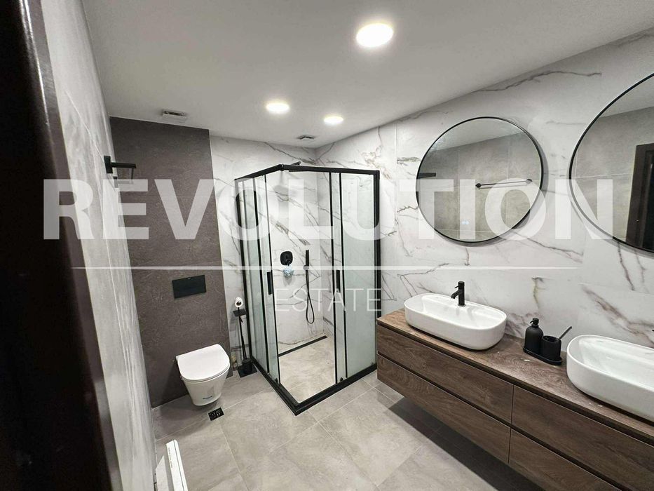 Дава се под наем Мезонет в Варна, Център - 135 кв.м за 1445.85 € - Снимка #12