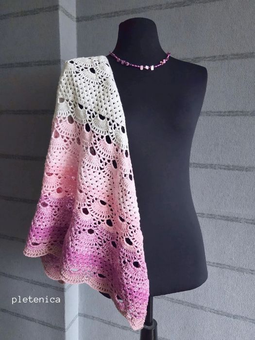 Ръчно плетени шалове