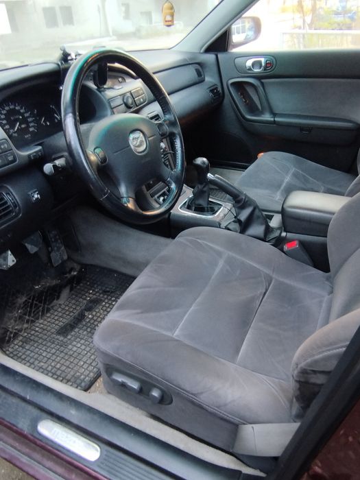 Продавам Мазда Кседос9