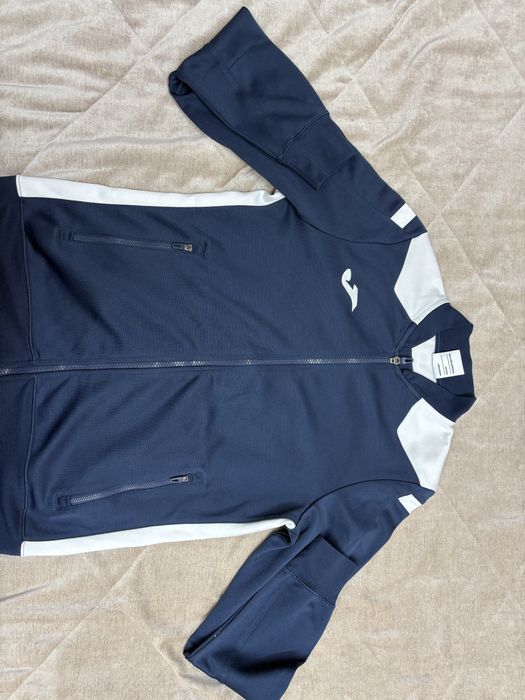 продаю свитер joma оригинал