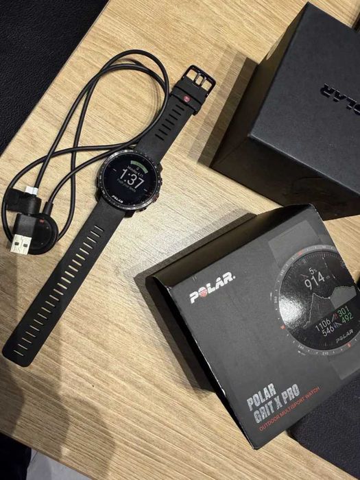 Ceas Smartwatch Polar Grit X Pro Black