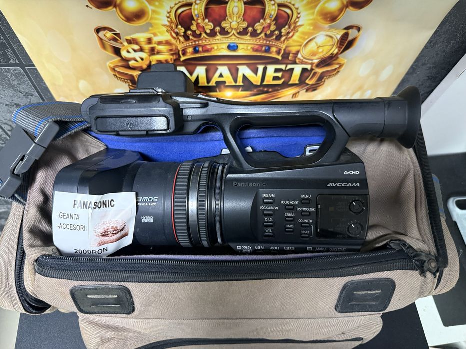 Camera Video Panasonic cu accesorii geanta baterii lampadar kingamanet