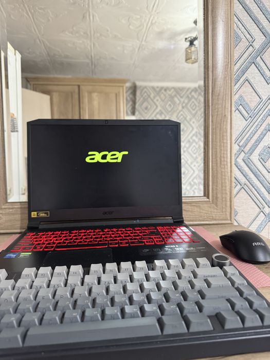 Acer nitro 5.