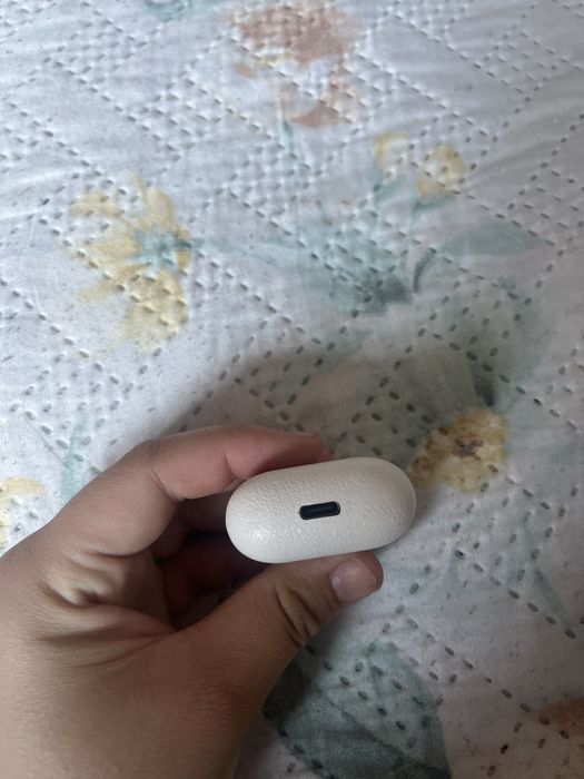 Сағат және наушники