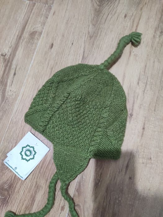 Căciulă damă din lână handmade Nepal