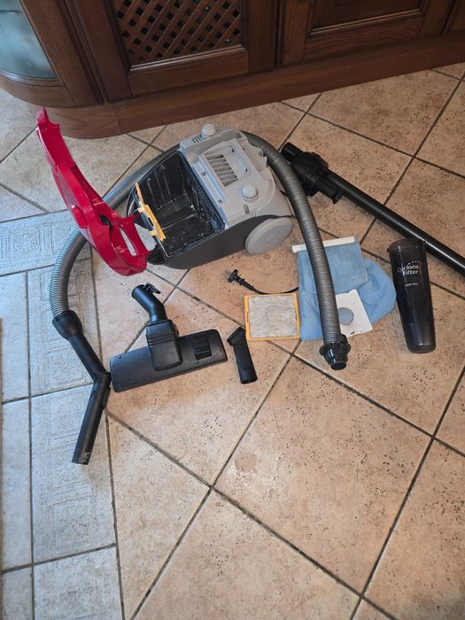 прахосмукачка Samsung 1600w