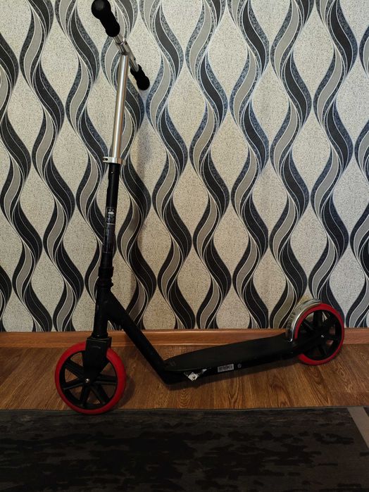 Продам Самокат Razor