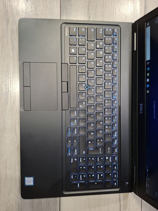 Dell Latitude 5580-i5 7200u/16гб/512гб м.2/Подсввтка