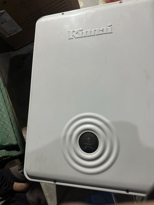 Продам котел Rinnai