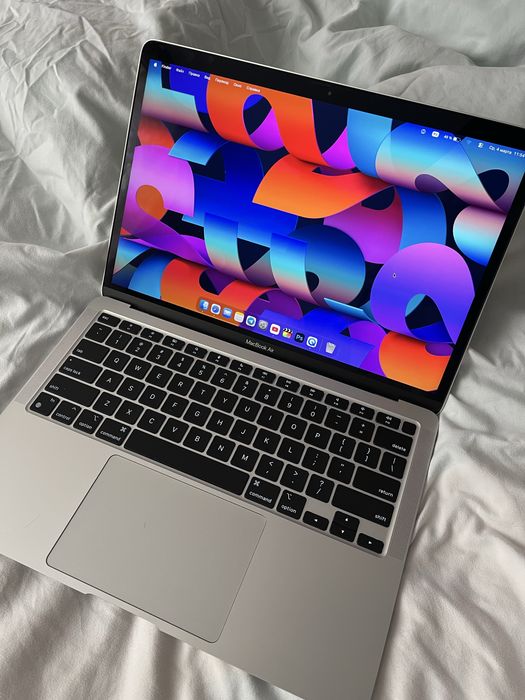 MacBook Air 2020 M1 256 gb