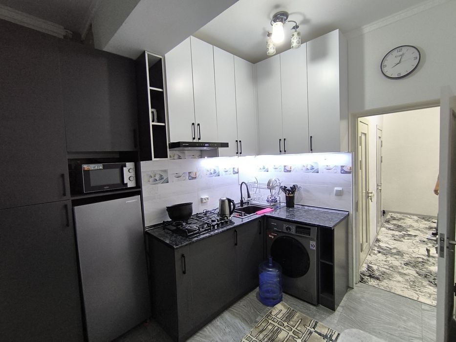 Продается квартира в самом центре Янгиюля (новостройка).