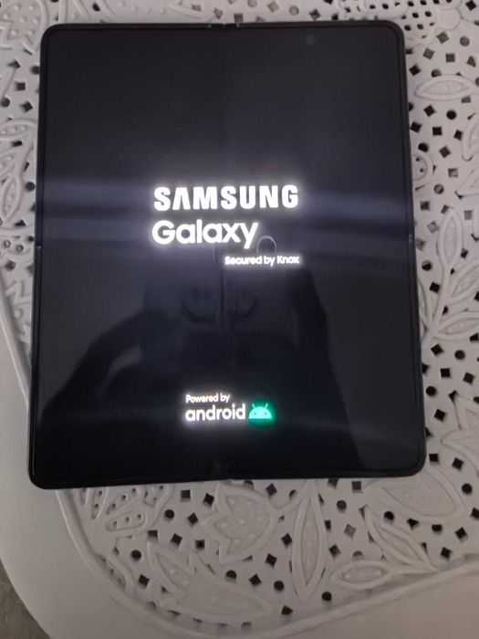 Samsung Galaxy Z Fold 4