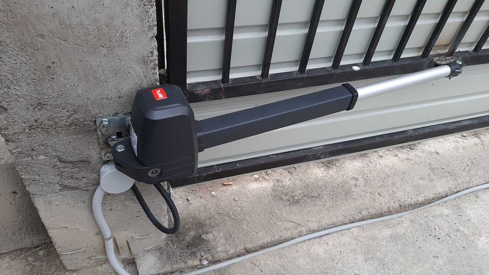 Instalam automatizari porti