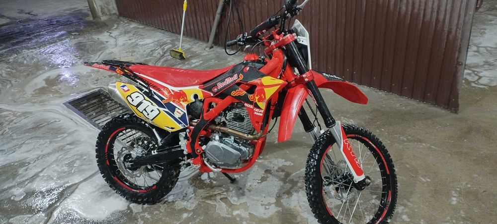 Продам эндуро 300 куб