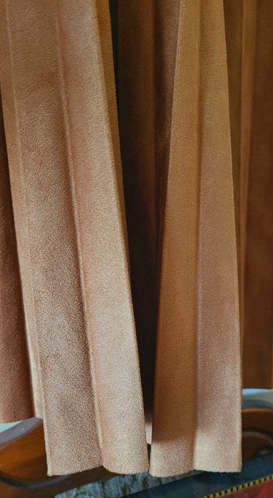 Fusta plisata catifea bej maro