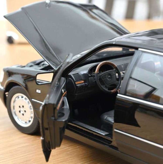 Коллекционная модель Mercedes S600 W140 1:18 масштаб