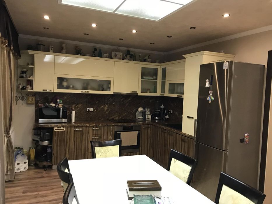 Продава се Къща в Мартен - 300 кв.м за 1067 €/кв.м - Снимка #13