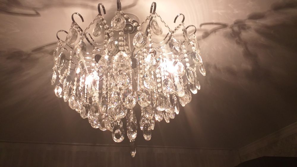 Люстра в гостиную