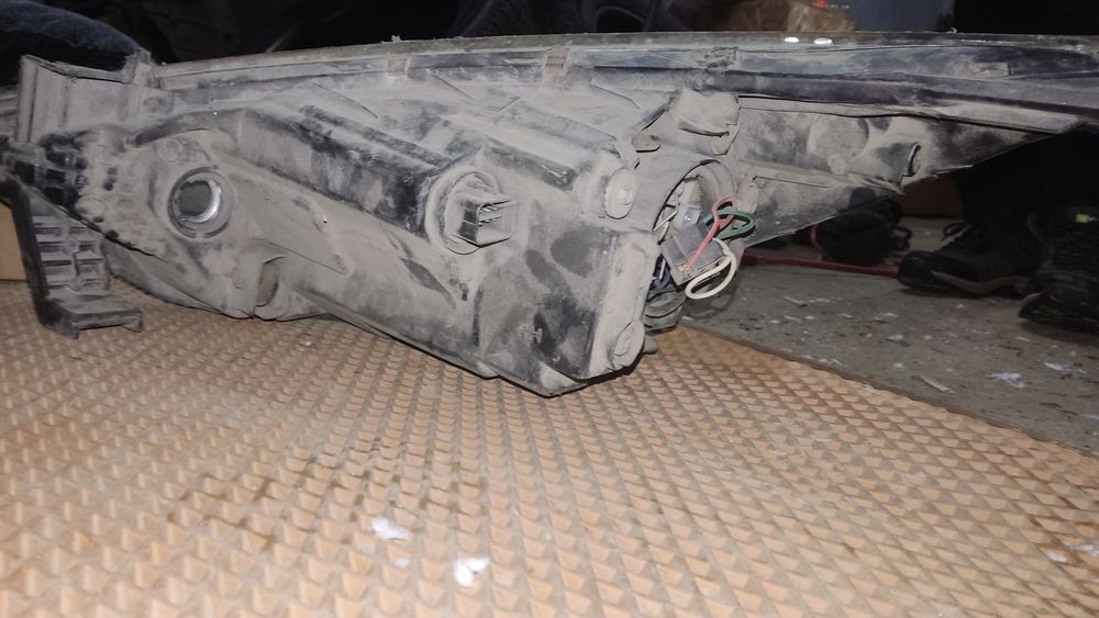 Фара левая хендай акцент 2010