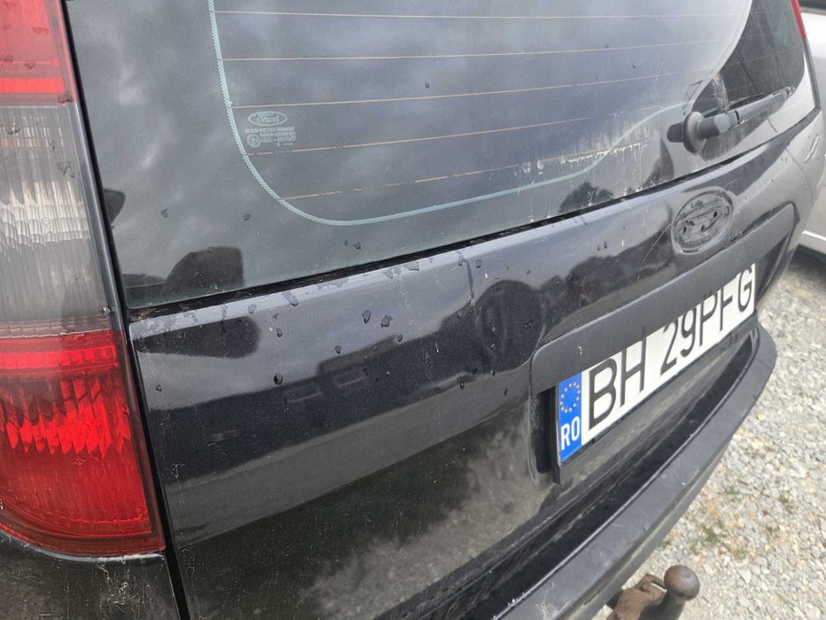 Ford Focus 2006 1.6 TDCI negru - necesita schimb Disc Ambreiaj aprox 2000 lei