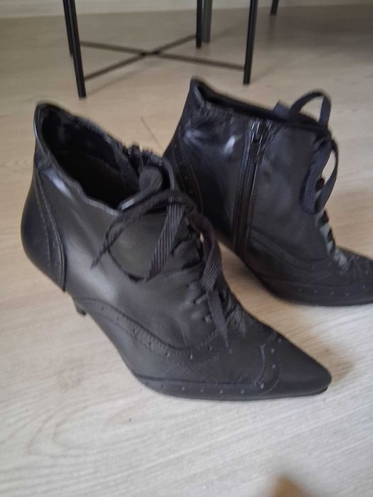 Нови боти от ест.кожа