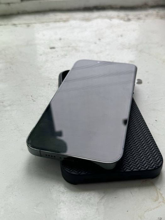 Iphone 13 pro max торг есть