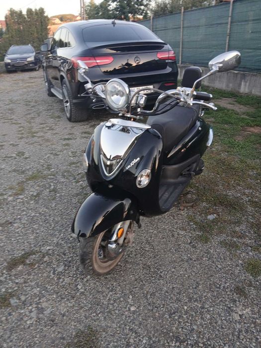 Scuter Luxxon Cruiser 125 an 2024