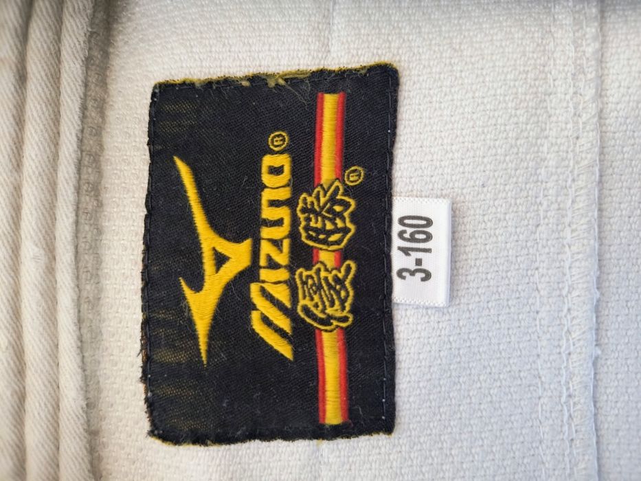 Мизуно ақ кимано