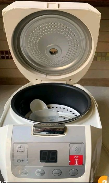 Aвтоматична тенджера.