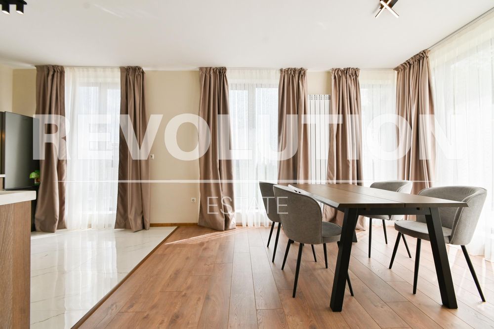 Тристаен апартамент в ж.к. Драгалевци.