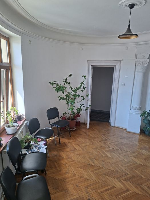 Birouri, ultracentral
