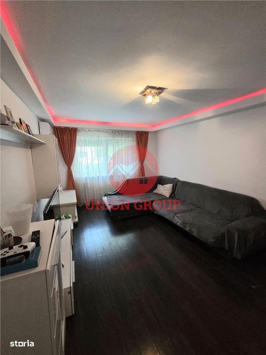 Apartament 3 Camere, Spatios, Parter, Zona Far