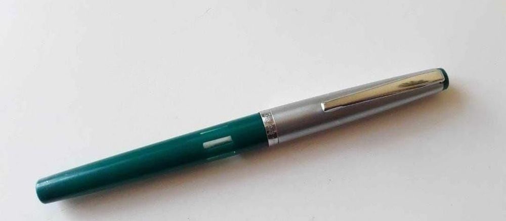 Vechi Stilou Geha 707 verde , Germania