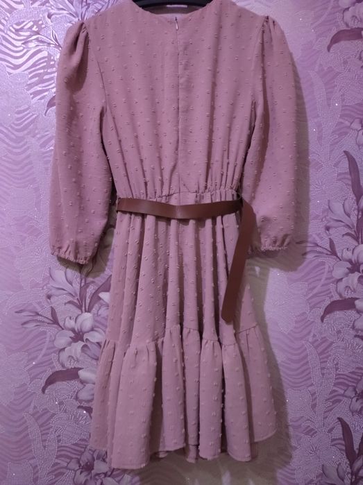 Продам платье 42 размер