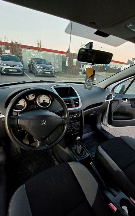 Peugeot 207 , motor 1,4. Euro4Benzina